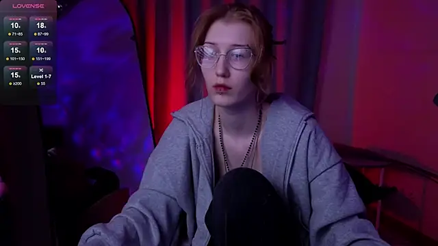 Snapshot of lissaros chatting on October 19, 2025, 5:08 am lissaros online show from October 19, 2025, 5:08 am