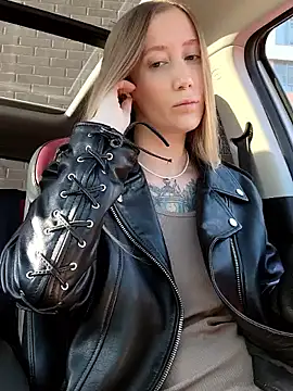 Pussy Drive03 online show from September 19, 2025, 2:35 am