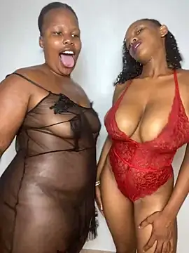 Snapshot of Cuddle_Bear chatting on February 12, 2025, 1:27 pm Cuddle Bear online show from February 12, 2025, 1:27 pm