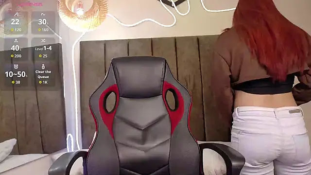 Alektra bryce online show from December 3, 2025, 7:34 pm