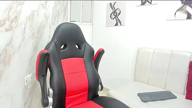 ANDRES STUD online show from October 8, 2025, 4:43 am