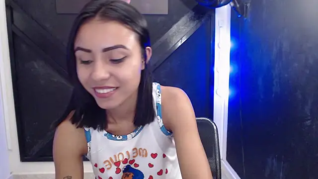 Snapshot of julieta_fn chatting on March 12, 2025, 7:06 pm julieta fn online show from March 12, 2025, 7:06 pm