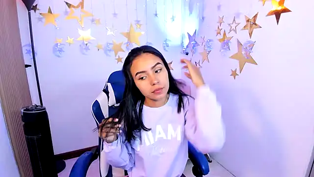 julieta fn online show from October 23, 2025, 2:05 pm