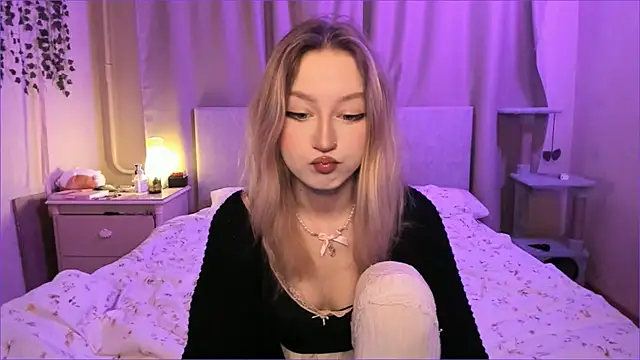 Snapshot of margorazentals chatting on September 24, 2025, 9:18 pm margorazentals online show from September 24, 2025, 9:18 pm