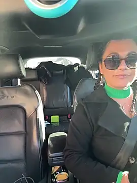 Loveblackzilla online show from November 30, 2025, 10:52 am