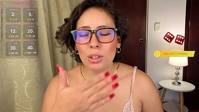 sophia dumont online show from March 17, 2025, 8:29 am