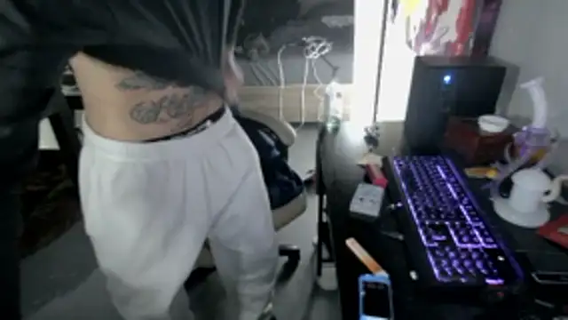 Snapshot of BadJewfucks chatting on December 17, 2025, 2:50 am BadJewfucks online show from December 17, 2025, 2:50 am