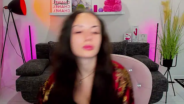 Snapshot of Suga_babe chatting on March 17, 2025, 6:29 am Suga babe online show from March 17, 2025, 6:29 am