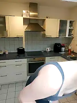 Snapshot of Gamergirl-Linela chatting on March 10, 2025, 1:54 pm Gamergirl-Linela online show from March 10, 2025, 1:54 pm