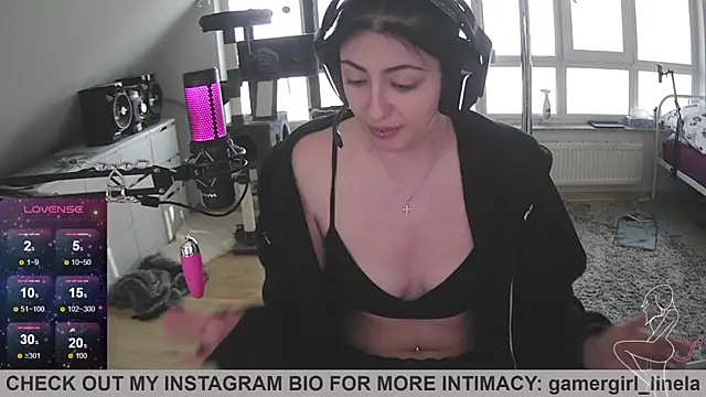 Snapshot of Gamergirl-Linela chatting on October 1, 2025, 3:07 pm Gamergirl-Linela online show from October 1, 2025, 3:07 pm