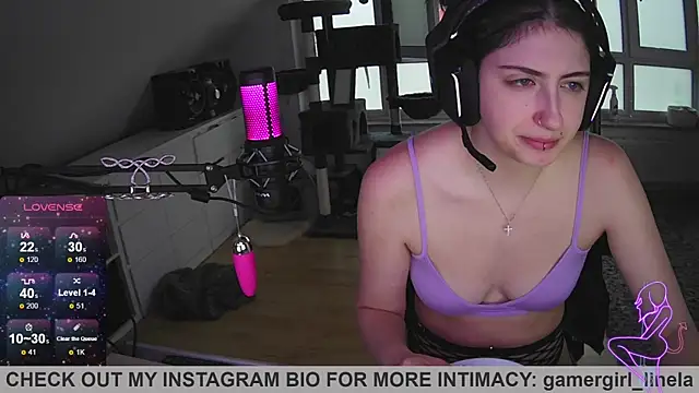 Snapshot of Gamergirl-Linela chatting on October 6, 2025, 3:09 pm Gamergirl-Linela online show from October 6, 2025, 3:09 pm