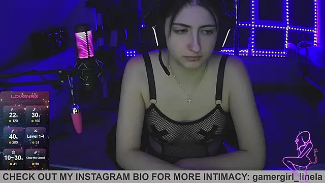 Snapshot of Gamergirl-Linela chatting on October 14, 2025, 10:54 pm Gamergirl-Linela online show from October 14, 2025, 10:54 pm