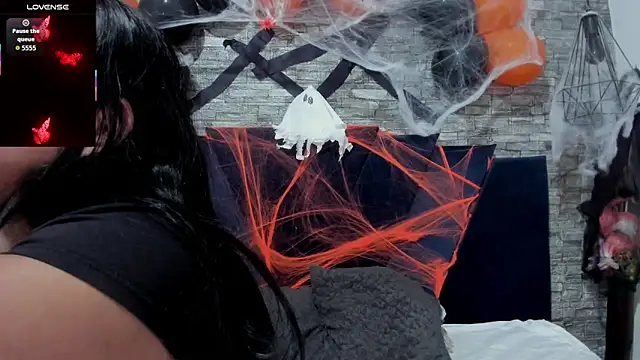 Snapshot of Sophia_Brunett chatting on October 27, 2025, 11:47 am Sophia Brunett online show from October 27, 2025, 11:47 am