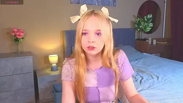 Snapshot of Bellla_Murrr chatting on March 7, 2025, 10:32 pm Bellla Murrr online show from March 7, 2025, 10:32 pm