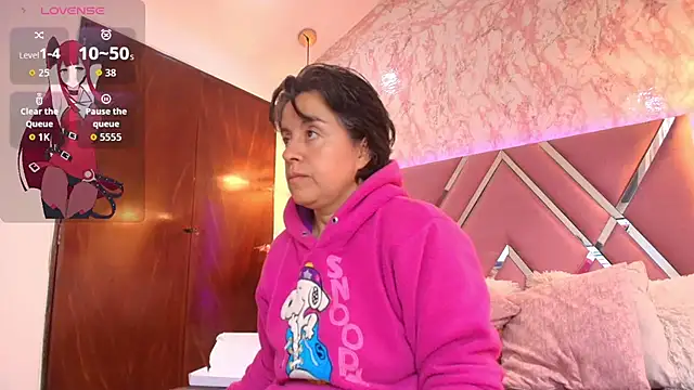 Saori Sann  online show from November 26, 2025, 12:28 pm