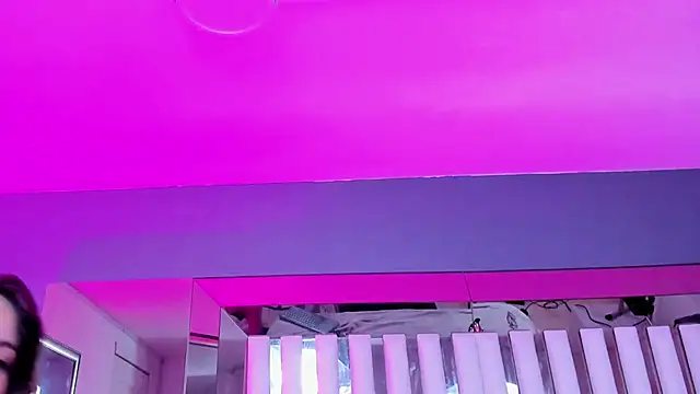 Snapshot of Cloee_Rainbow1 chatting on February 13, 2025, 3:03 pm Cloee Rainbow1 online show from February 13, 2025, 3:03 pm