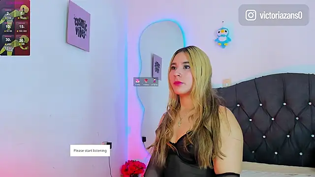 Vickyallien online show from November 14, 2025, 4:06 pm