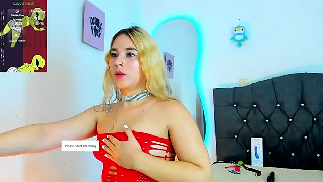 Vickyallien online show from November 28, 2025, 4:20 pm