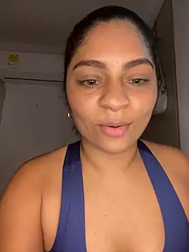 Snapshot of Tana_latin chatting on February 11, 2025, 11:54 pm Tana latin online show from February 11, 2025, 11:54 pm