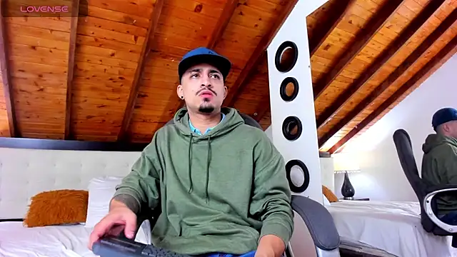 Sebastian Berne online show from March 12, 2025, 5:28 pm