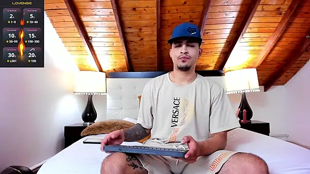 Sebastian Berne online show from October 20, 2025, 7:25 pm