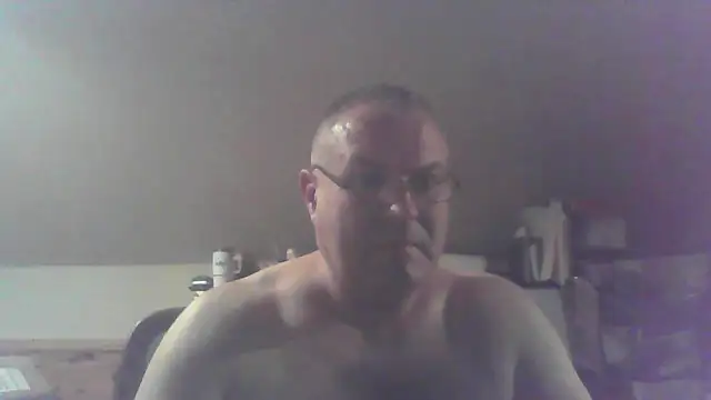 Snapshot of mkestr69 chatting on September 19, 2025, 12:56 am mkestr69 online show from September 19, 2025, 12:56 am