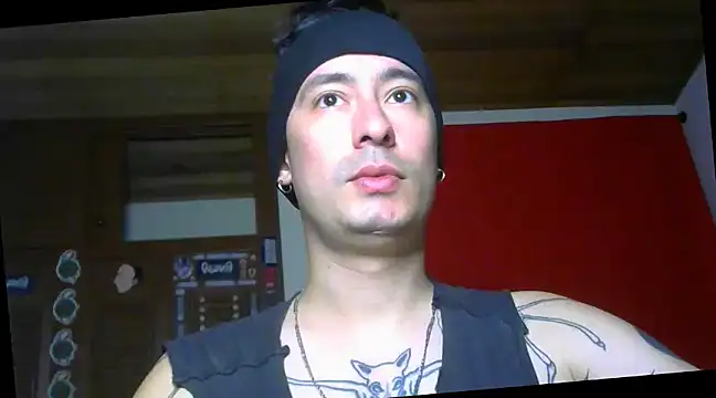 Snapshot of vampireathome chatting on February 11, 2025, 5:16 am vampireathome online show from February 11, 2025, 5:16 am