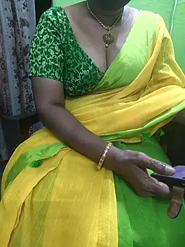 niiveditha online show from December 3, 2025, 11:30 am