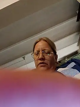 NoLubricantNeeded online show from October 8, 2025, 6:38 pm