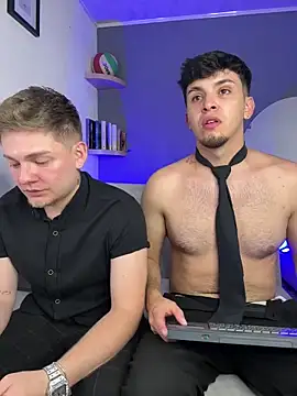 Angel Montiell online show from September 20, 2025, 2:56 am