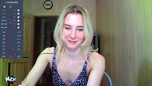 Snapshot of Caramel_piegirl chatting on September 29, 2025, 7:30 pm Caramel piegirl online show from September 29, 2025, 7:30 pm