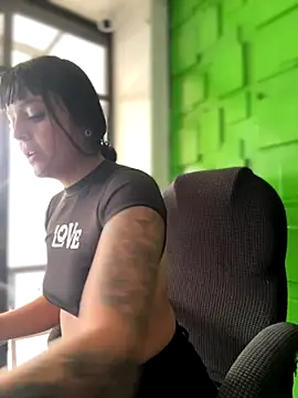 Snapshot of Dulce__Boyd chatting on October 8, 2025, 1:53 pm Dulce Boyd online show from October 8, 2025, 1:53 pm