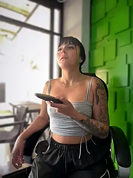 Snapshot of Dulce__Boyd chatting on October 23, 2025, 1:10 pm Dulce Boyd online show from October 23, 2025, 1:10 pm