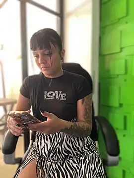 Snapshot of Dulce__Boyd chatting on November 29, 2025, 1:36 pm Dulce Boyd online show from November 29, 2025, 1:36 pm