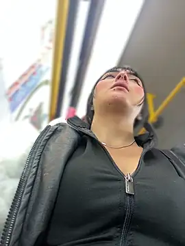 Snapshot of Dulce__Boyd chatting on December 14, 2025, 1:05 pm Dulce Boyd online show from December 14, 2025, 1:05 pm