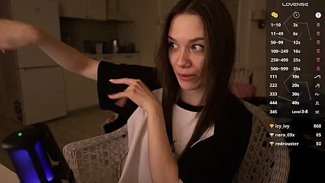 Snapshot of alexa_feels_ chatting on February 22, 2025, 6:30 pm alexa feels  online show from February 22, 2025, 6:30 pm