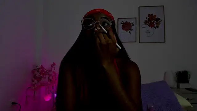 alejandra-cortes online show from October 15, 2025, 11:10 am