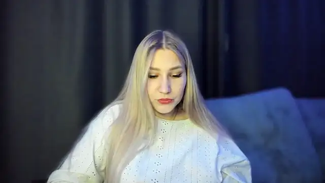 Snapshot of And1sa chatting on February 23, 2025, 2:35 pm And1sa online show from February 23, 2025, 2:35 pm