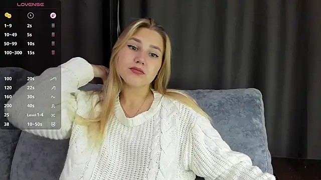 Snapshot of And1sa chatting on September 23, 2025, 12:41 pm And1sa online show from September 23, 2025, 12:41 pm