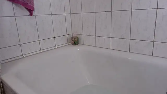 Snapshot of ademandjulia chatting on October 5, 2025, 10:02 am ademandjulia online show from October 5, 2025, 10:02 am