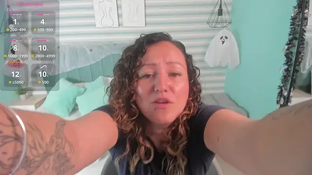 abby apple online show from October 28, 2025, 1:36 pm