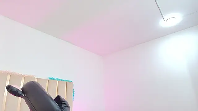 Gaby tay1 online show from March 11, 2025, 3:05 am