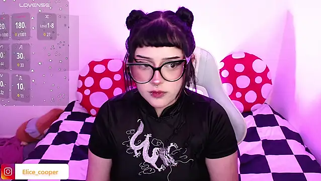 Elice cooper  online show from November 10, 2025, 3:38 am