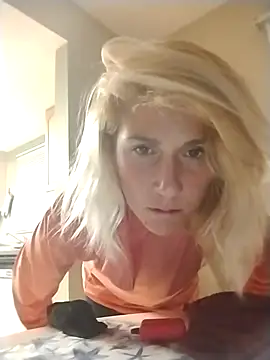 Skippydippy99 online show from December 14, 2025, 8:09 am