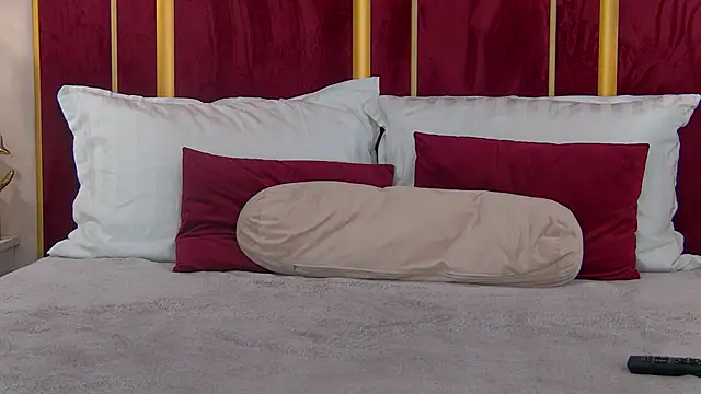 ChloeSins  online show from February 14, 2025, 8:10 am