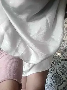 Snapshot of nouhaty chatting on February 27, 2025, 8:17 am nouhaty online show from February 27, 2025, 8:17 am