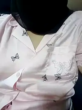 Snapshot of nouhaty chatting on October 12, 2025, 6:45 am nouhaty online show from October 12, 2025, 6:45 am