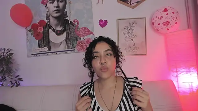 Dhalila  online show from February 19, 2025, 1:40 am