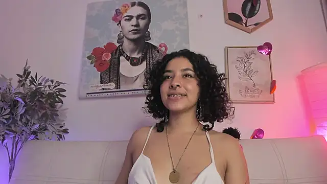 Dhalila  online show from February 22, 2025, 4:40 am