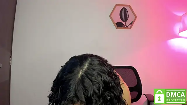 Dhalila  online show from November 6, 2025, 1:17 am